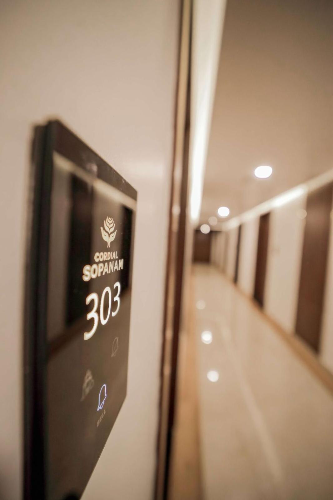 Hotel Cordial Sopanam Thiruvananthapuram Kültér fotó